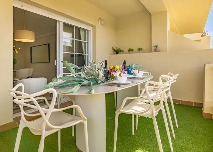 Vacation I Puente Apartment, Brand-new, Exclusive Location In Golden Mile, Close To Fine Dining, The And The Marina شقة