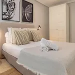 Vacation I Puente Apartment, Brand-new, Exclusive Location In Golden Mile, Close To Fine Dining, The And Puerto Banus *