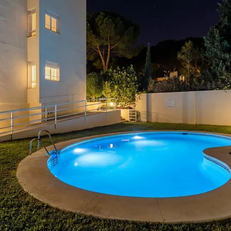 Vacation I Puente Apartment, Brand-new, Exclusive Location In Golden Mile, Close To Fine Dining, The And The Marina Appartamento