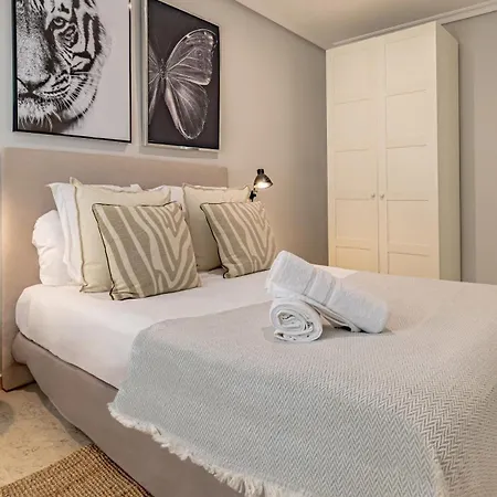 Vacation I Puente Apartment, Brand-new, Exclusive Location In Golden Mile, Close To Fine Dining, The And Puerto Banus *