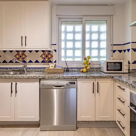 Vacation I Puente Apartment, Brand-new, Exclusive Location In Golden Mile, Close To Fine Dining, The And The Marina *