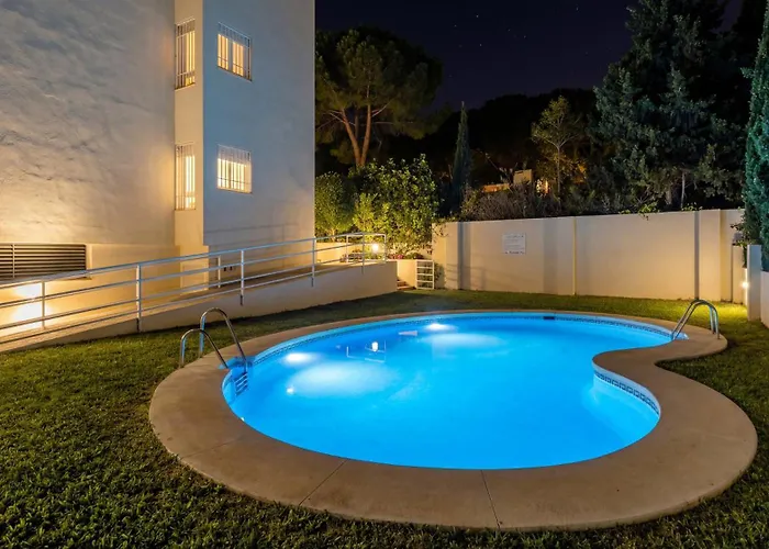 Vacation I Puente Apartment, Brand-new, Exclusive Location In Golden Mile, Close To Fine Dining, The And The Marina דירה